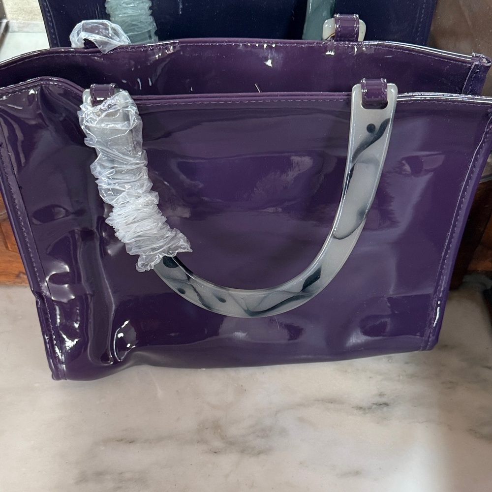 Neiman Marcus Purple Patent Leather Tote with Silk Lining NWOT - Picture 4 of 4